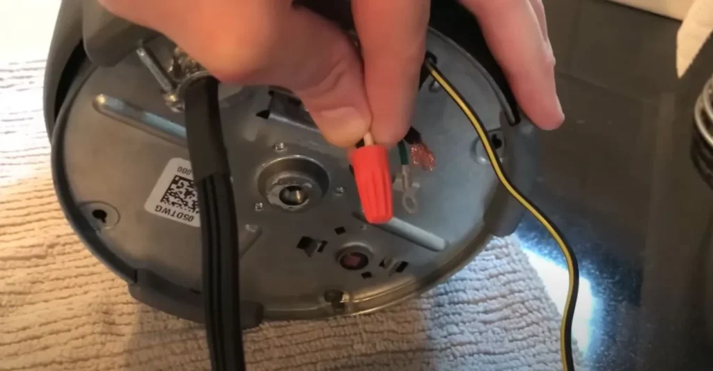 attaching the disposal wires with cord wires