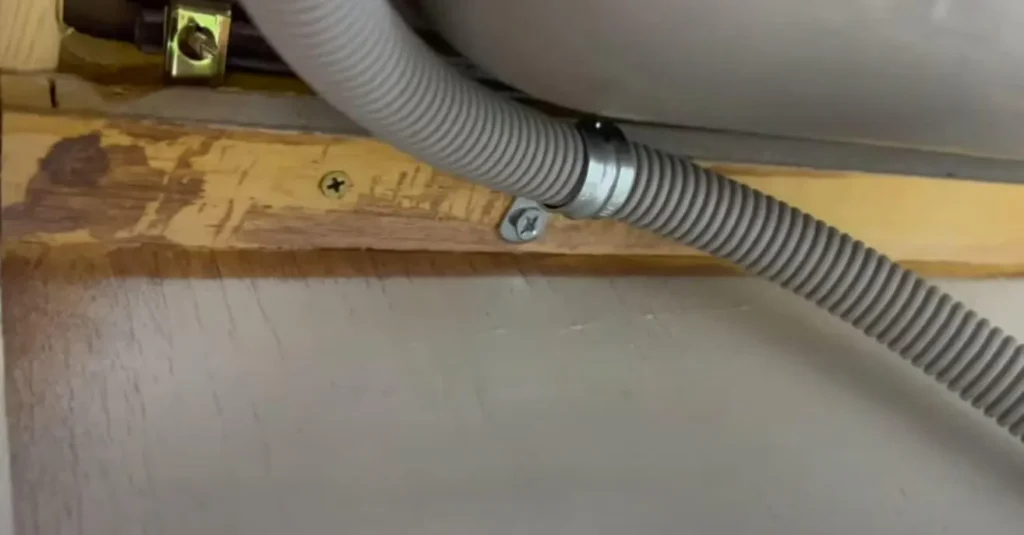 Looping the Drain Hose