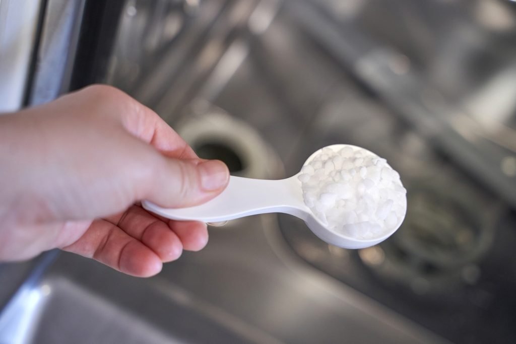 Sprinkle Baking Soda